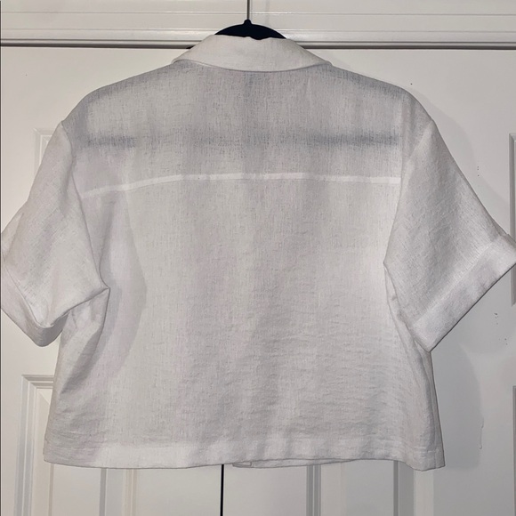 Olivia & Martin White Button-Up Shirt with Gold Accents size Small - Picture 5 of 5